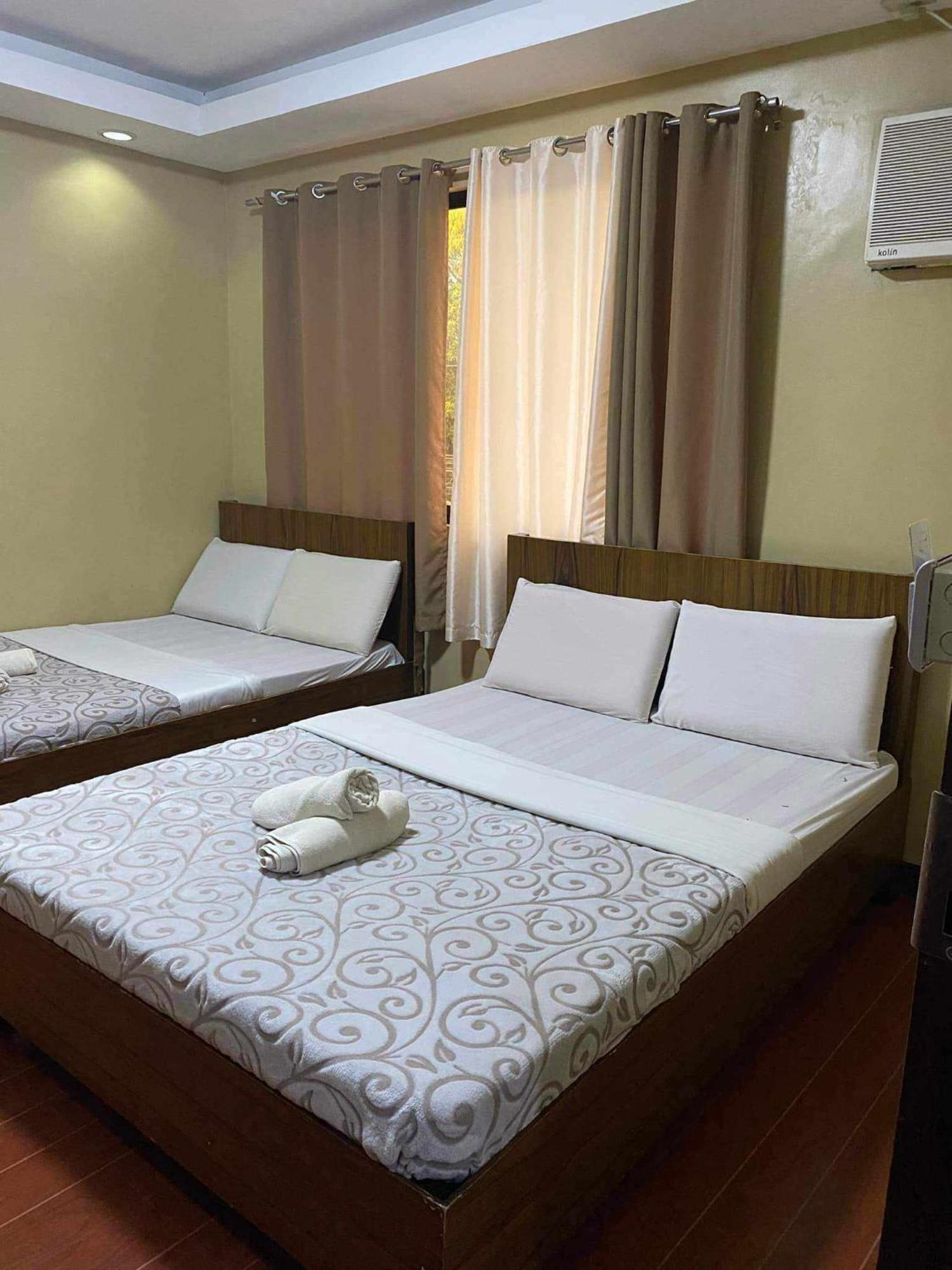 East Square Inn Bacolod Buitenkant foto