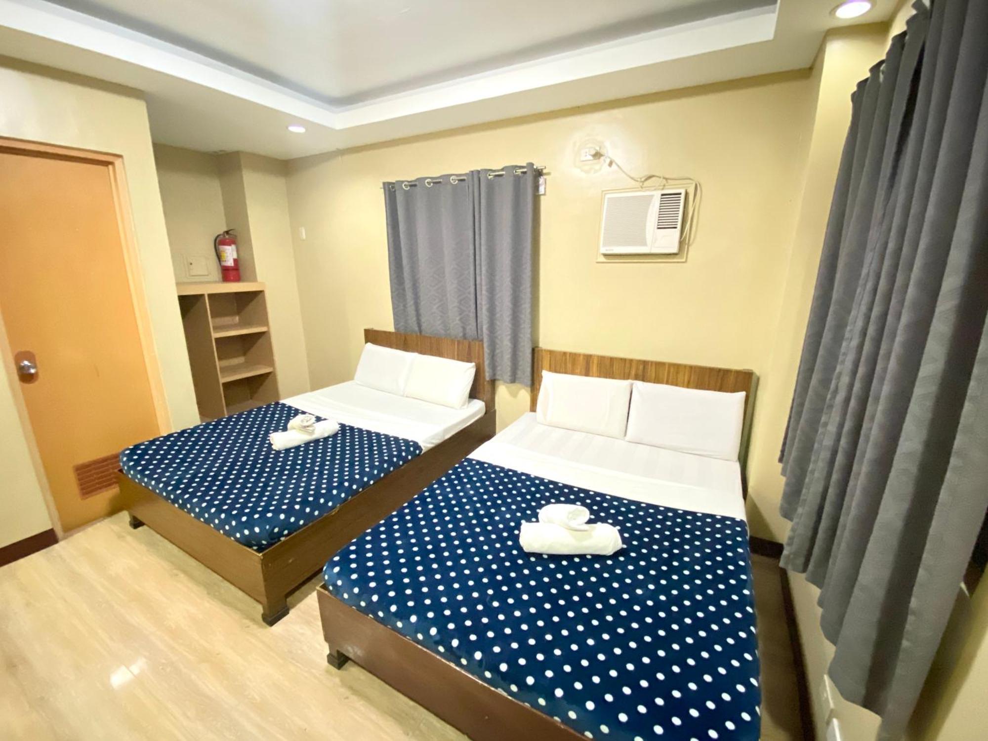 East Square Inn Bacolod Buitenkant foto