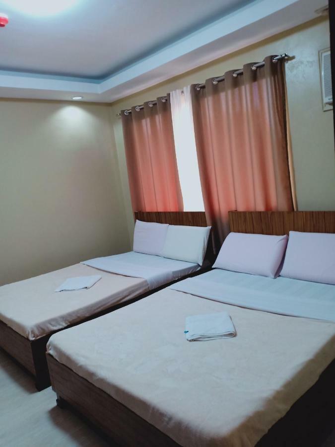 East Square Inn Bacolod Buitenkant foto
